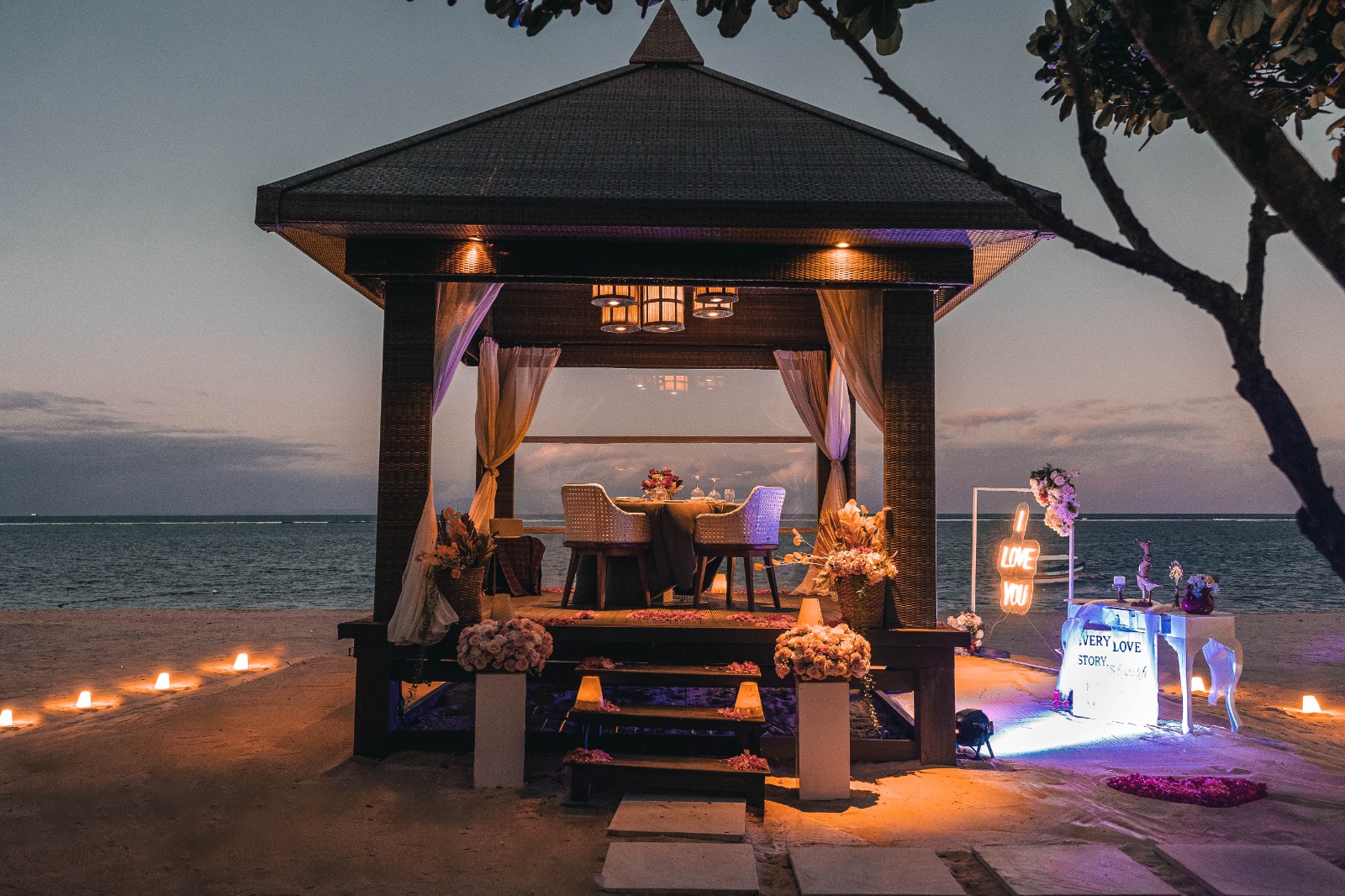 Romantic Candle Light Dinner by the beach at Royal Santrian, Nusa Dua (Couple Only)