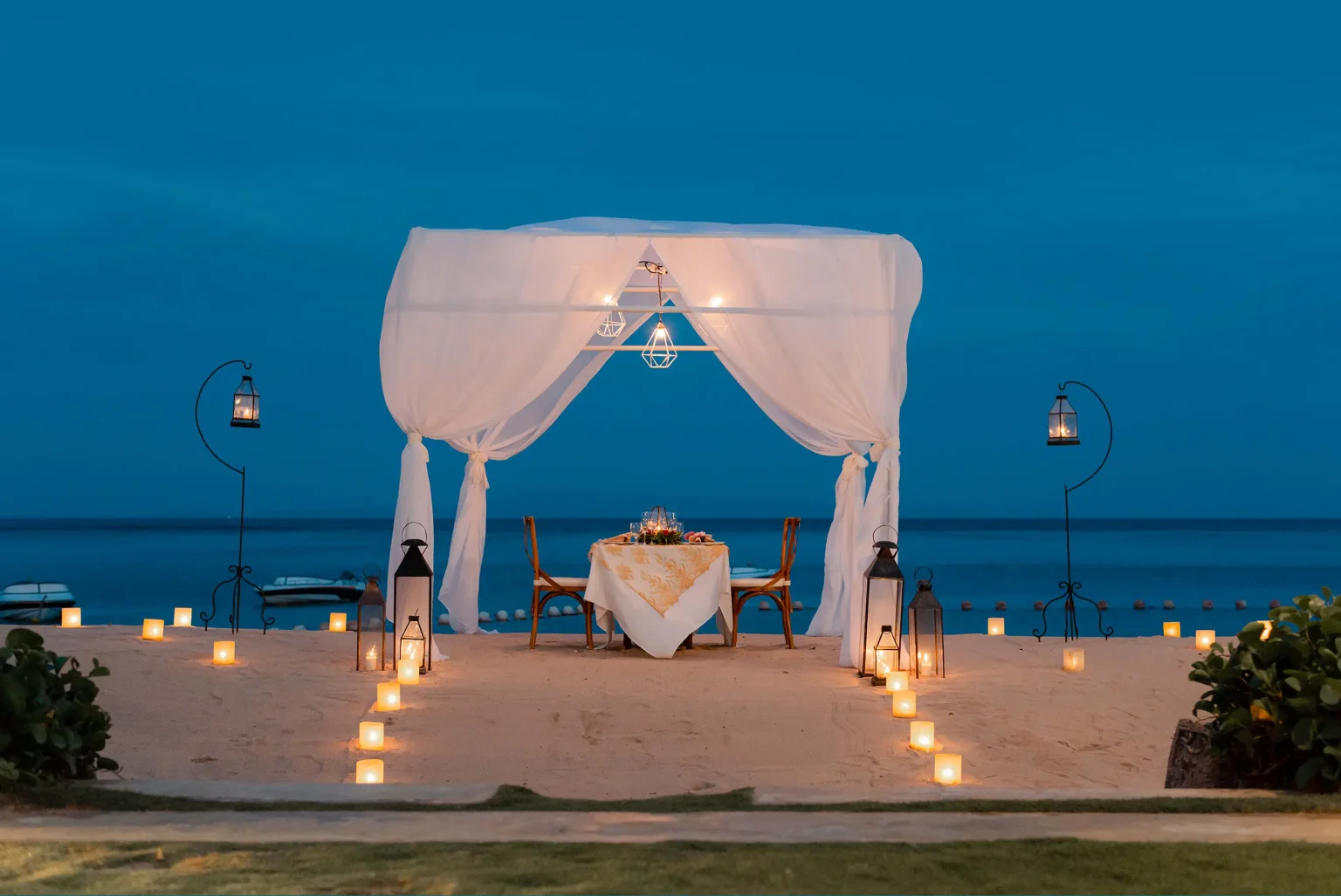 Sadara Beach Resort — Romantic Dinner by the Sea